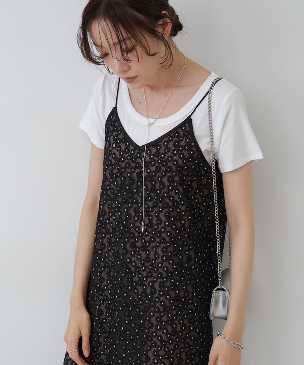 『預訂』Bab 花朵刺繡吊帶連身裙