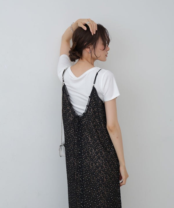 『預訂』Bab 花朵刺繡吊帶連身裙