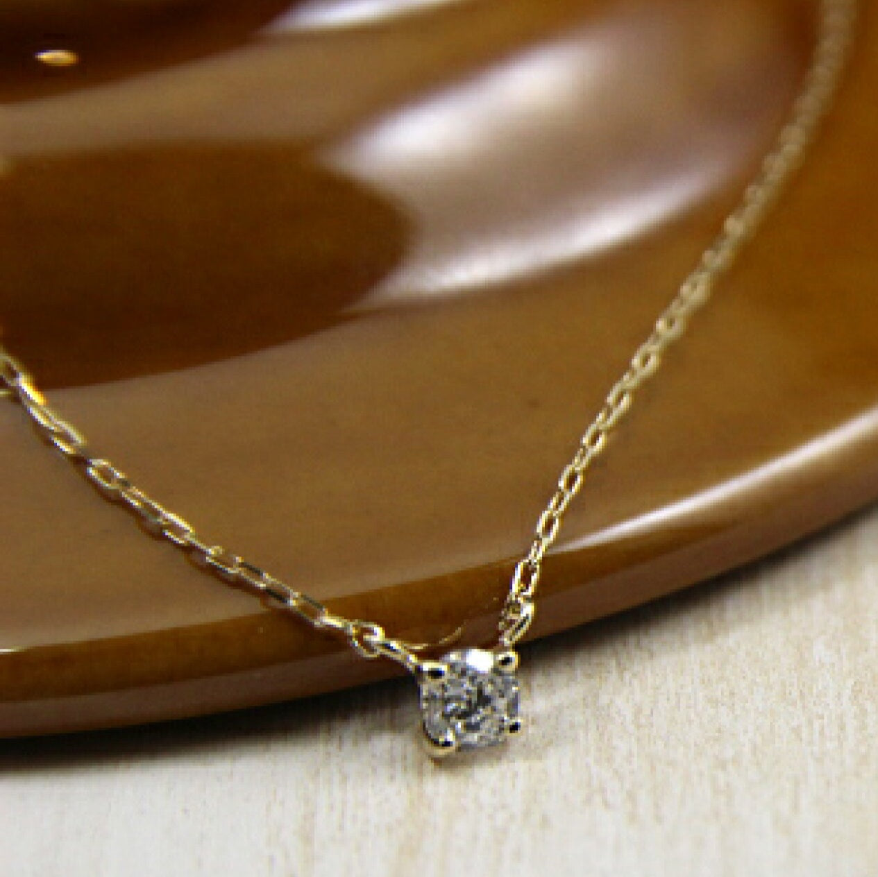 『預訂』日本製 🇯🇵 K10 單粒 0.08ct 鑽石頸鍊(四瓜/ 六爪)