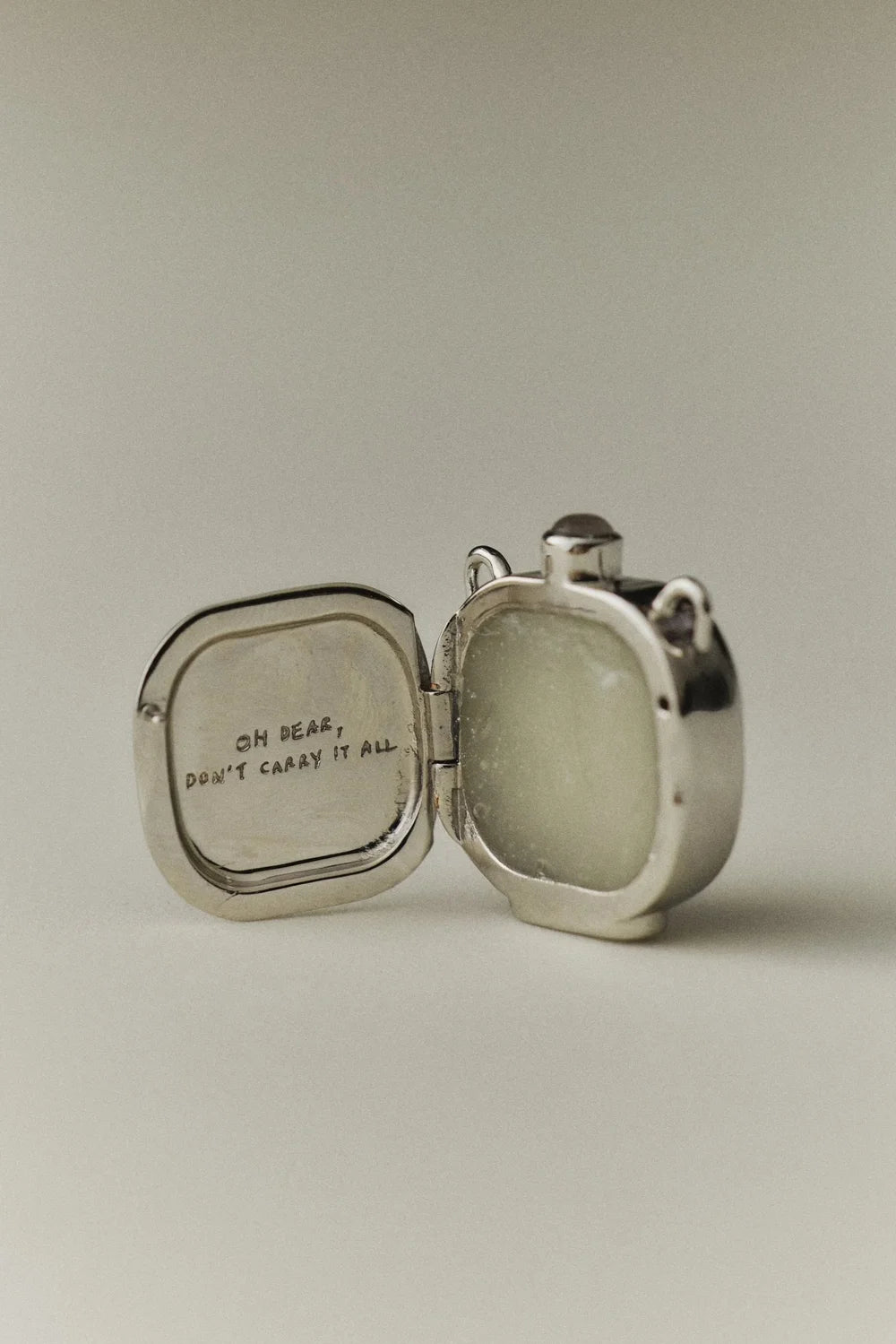 『預訂』泰國 Summerstuff.Marine x MorMorMor Untoxiclet - Locket Perfume Balm Necklace 香膏墜飾頸鍊